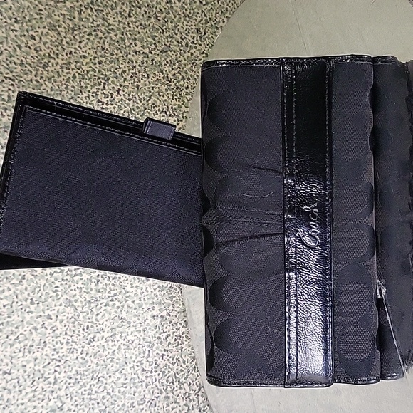 Coach Soho Pleated Wallet and Checkbook Cover - Picture 1 of 13